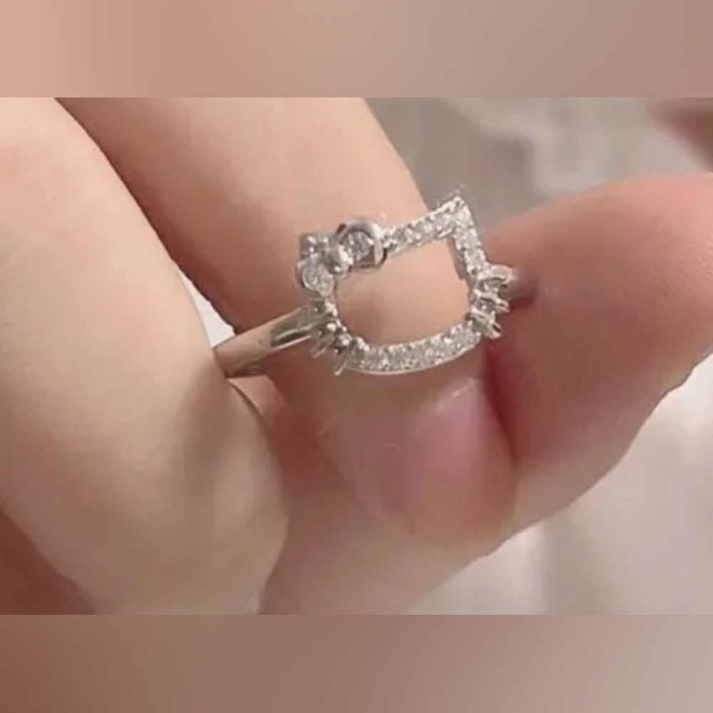 Cubic Zirconian Hello Kitty 😺 Ring 💍